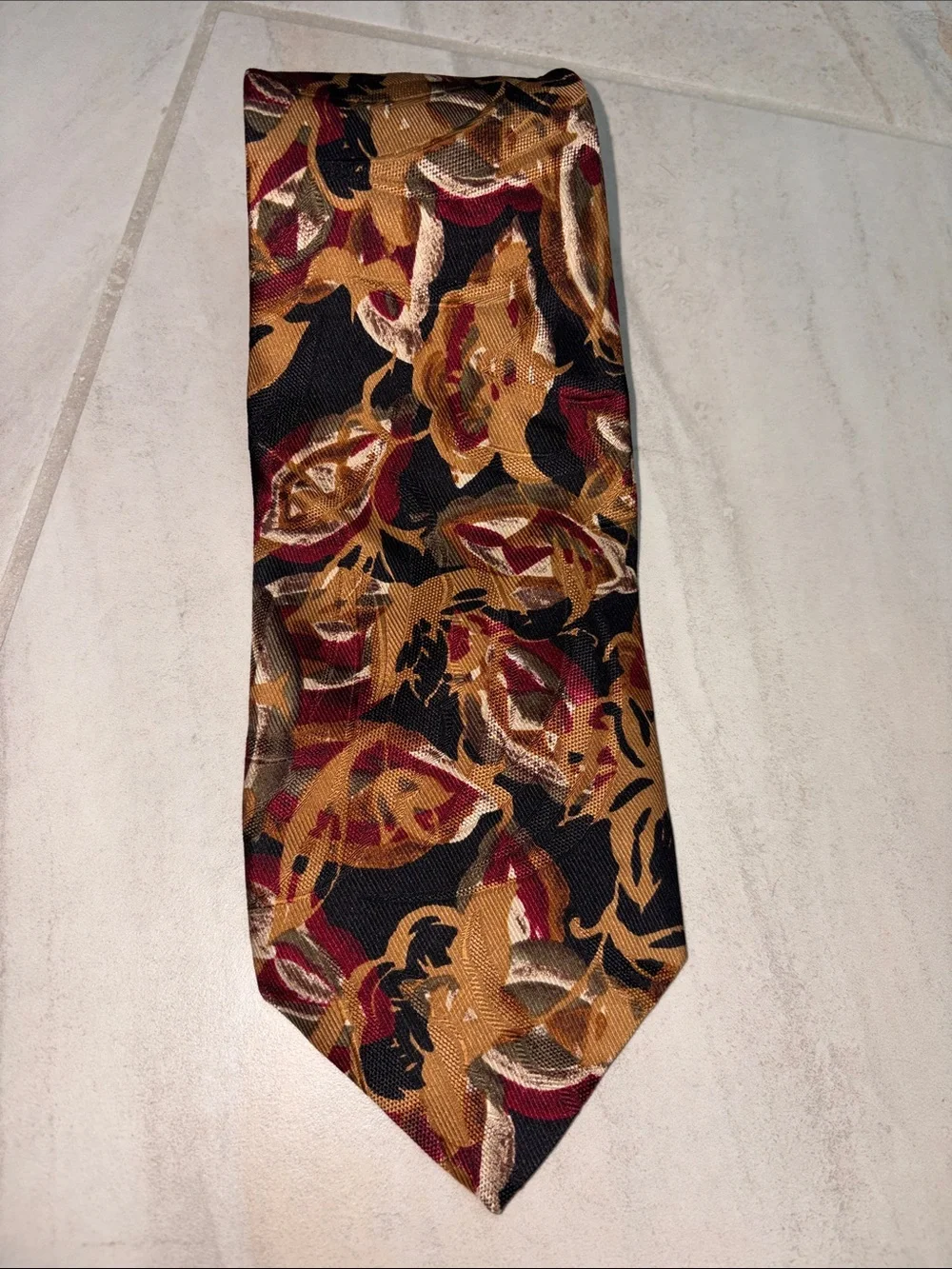 Robert Talbott Studio Silk Classic Men's Patterned Tie in Black, Gold & Burgundy